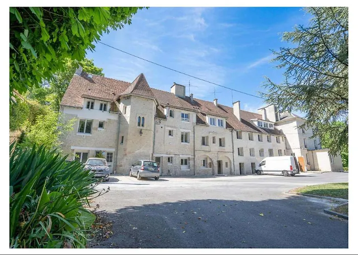 Lejlighed Calme Dans Un Chateau Au Coeur De